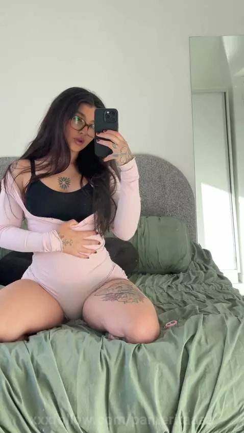 Every look pulls you closer 🫦💋 by panteritaaaa