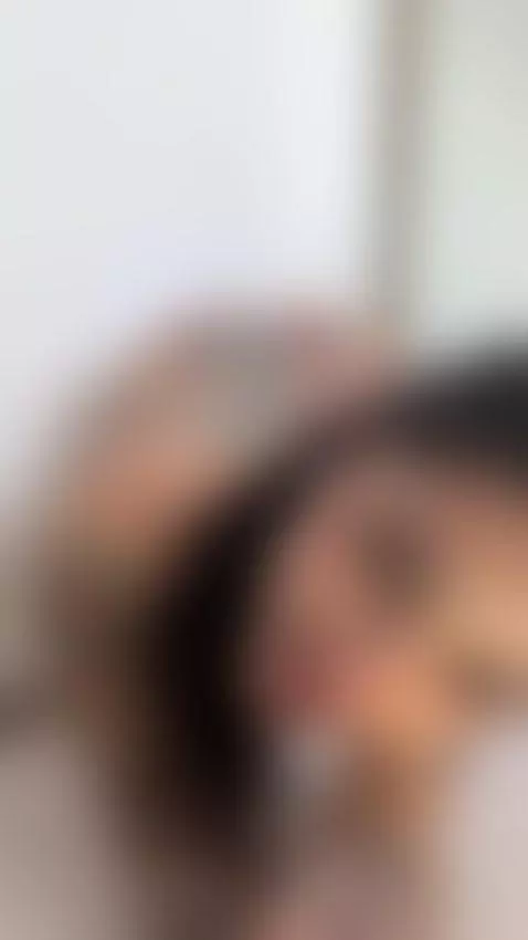 My body hums when I see you watching 😏💫 by panteritaaaa