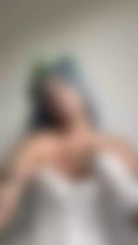 My glance lingers too long 😏💦 by panteritaaaa