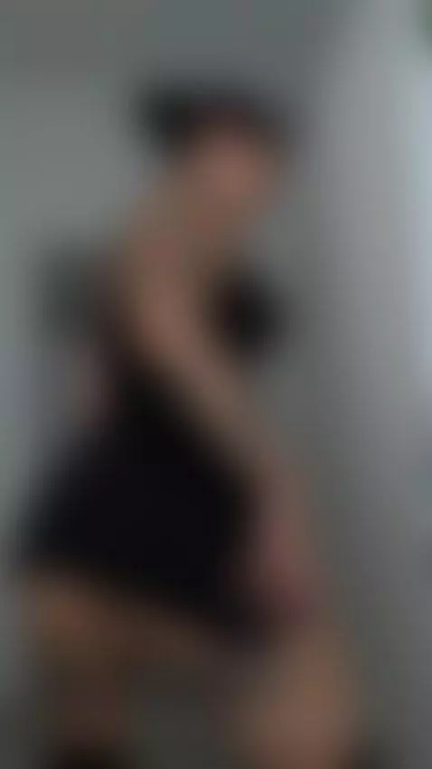 I move like the glow is holding me gently 💦🩶 by panteritaaaa