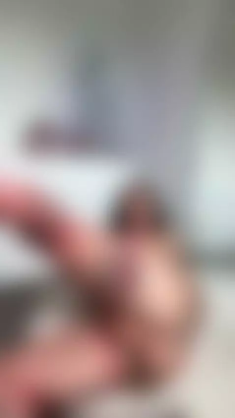 I move like a warm breeze in slow motion 💦🩶 by panteritaaaa