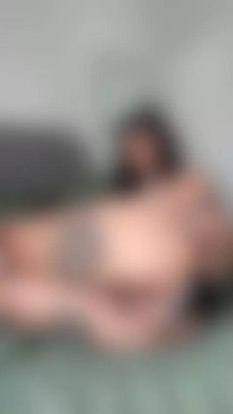 Light curves down my spine delicately 😈💧 by panteritaaaa