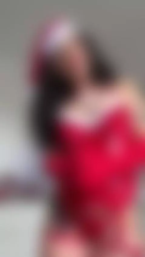 Light brushes the curve of my neck 💋💫 by panteritaaaa