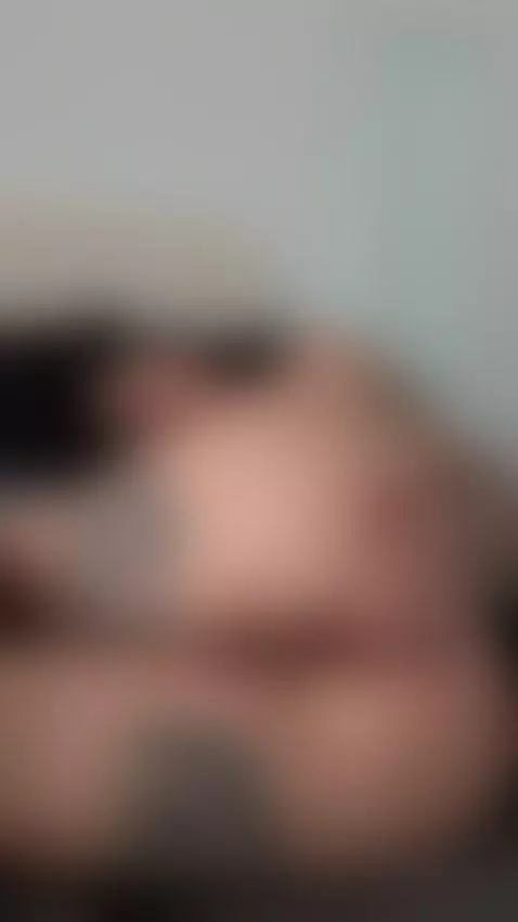 My skin answers every flicker of gold 😏🔥 by panteritaaaa