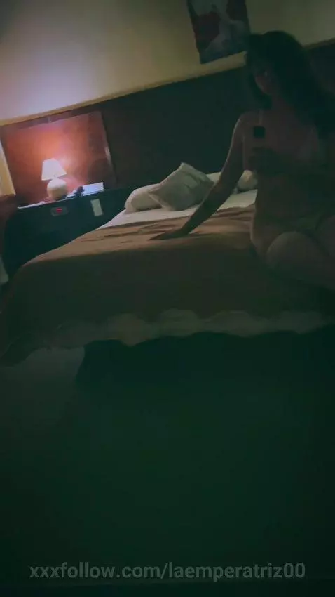 https://onlyfans.com/laemperatriz00 by laemperatriz00