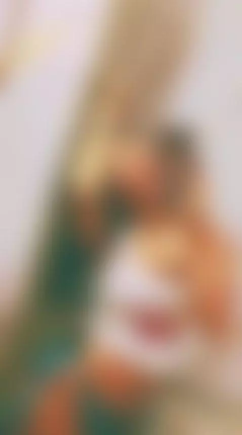 😍😘🥰 by shirlycooper