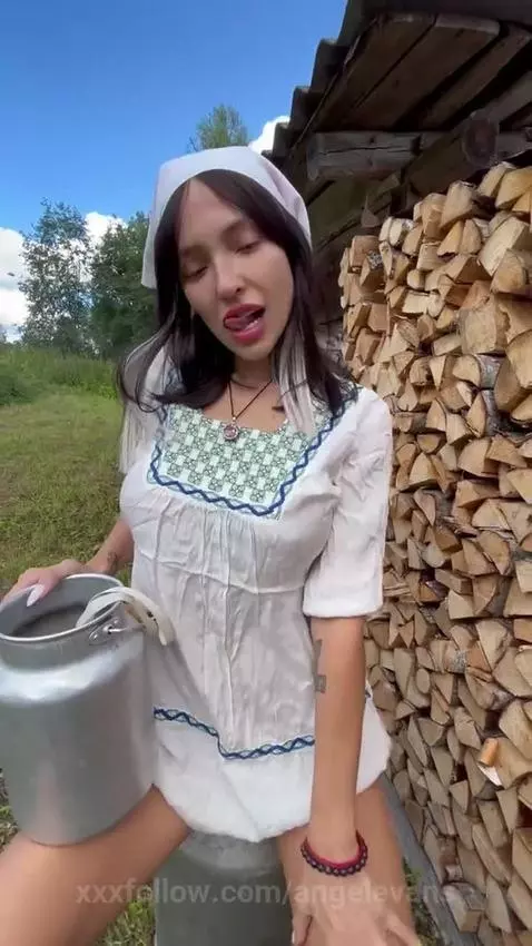 Find Me here  ☘️💋

https://gentlyx.com/angelevans

https://t... by angelevans