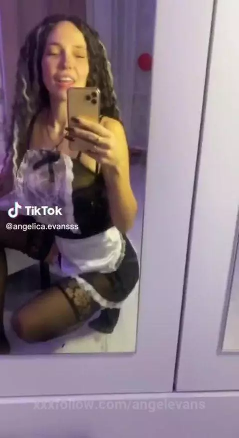 Find Me here  ☘️💋

https://gentlyx.com/angelevans

https://t... by angelevans