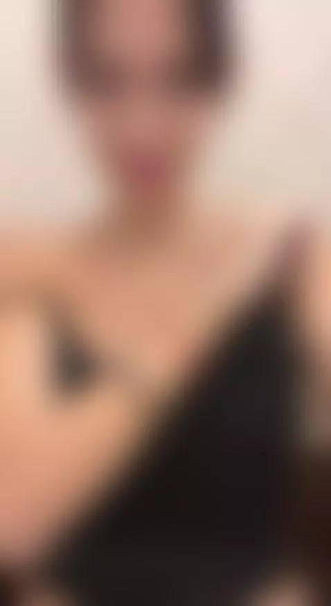 Find Me here  ☘️💋

https://gentlyx.com/angelevans

https://t... by angelevans