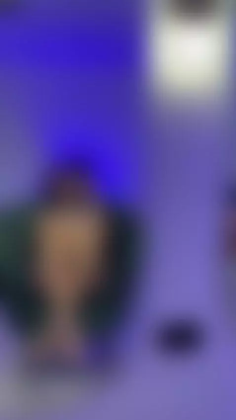 Do you like what I'm wearing today? by ambarross