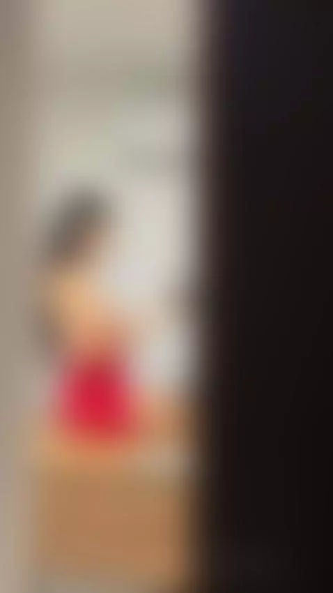 I recorded myself masturbating my pussy in the office and I ... by ambarross