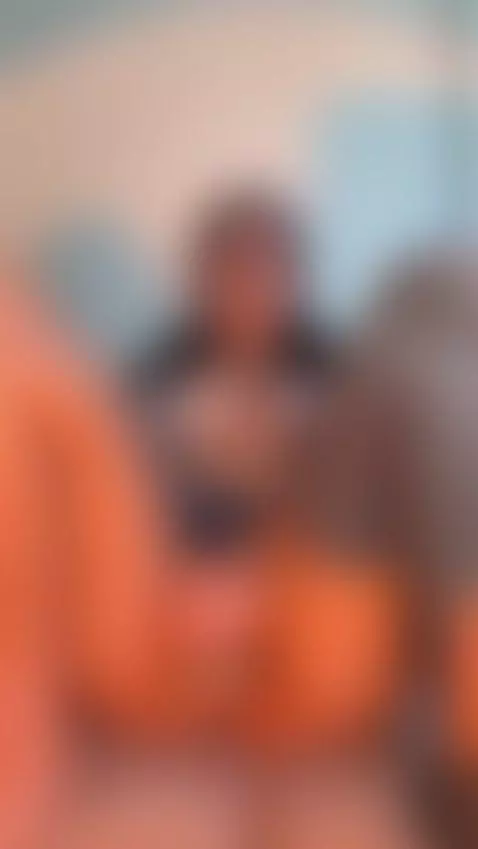 Fucking my tight pussy, I can't stop moaning by ambarross