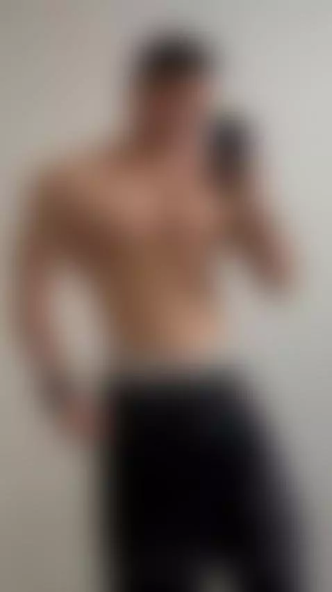 Hey 👋🏻 by s4ntiagoxoxo