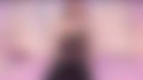 Can you imagine how my wet skin feels ... just for you? 🥵💦 by minyx1