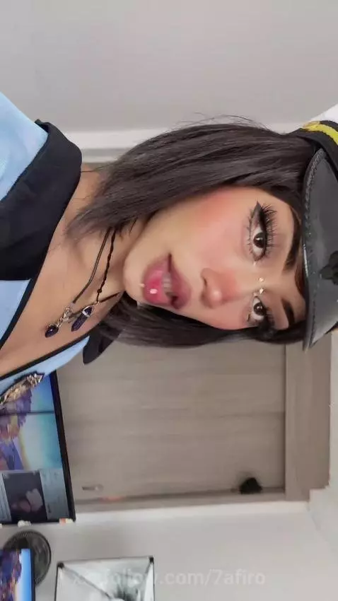 Oh no!! is the police🚨 by 7afiro