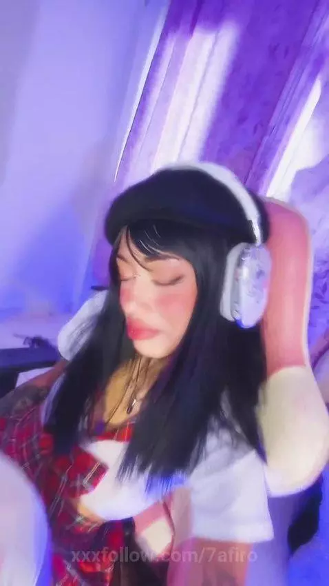 Be carefuL, I'm scared👀🖤 by 7afiro