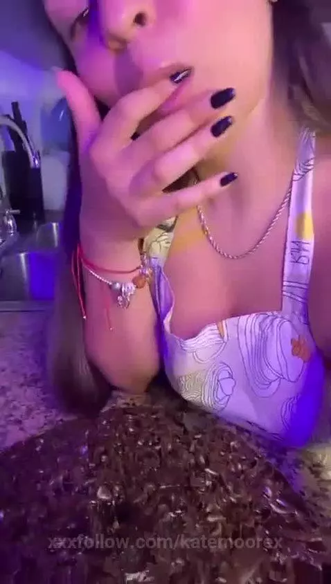 It’s my birthday, baby! Come join me LIVE and help me decora... by katemoorex