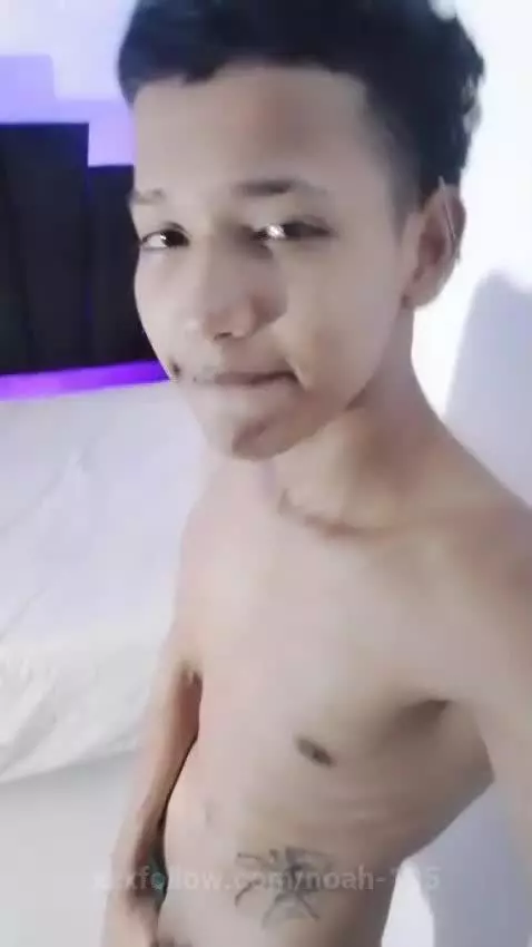 Happy start of the week 
https://stripchat.com/_Noah19/follo... by noah-195