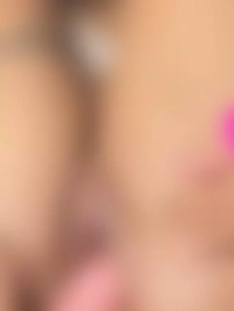 hmmm by amberdecolombia