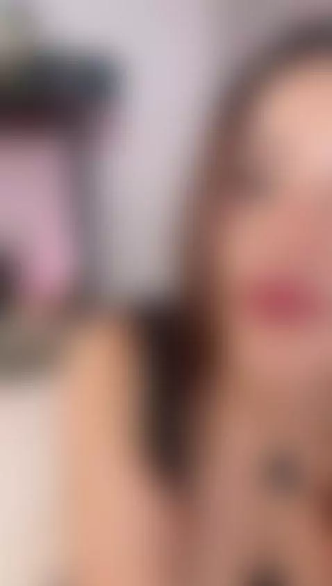 Im back guys, ready for much fun today 😈🔥 by anniie-evans