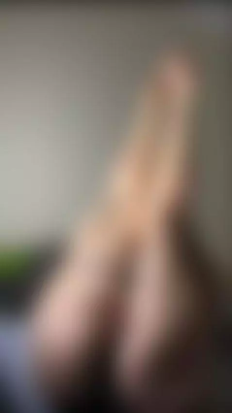 Love at first sight! 💫 Subscribe via the link in bio! by kayleemoor