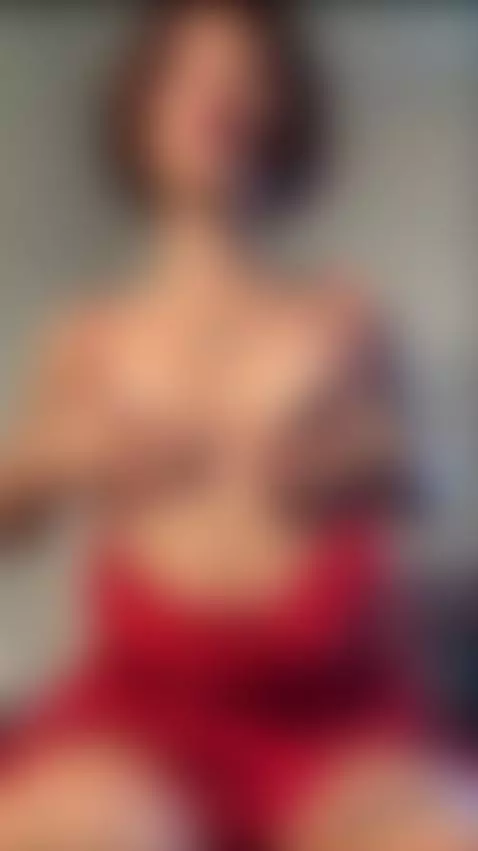 Energy you want to catch! ⚡️ Don’t miss — link in bio. by kayleemoor