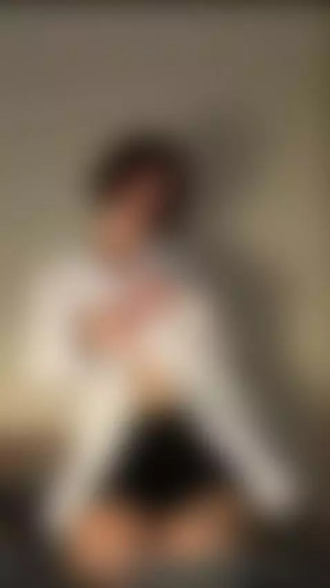 A girl with a good mood every day! Subscribe via the link in... by kayleemoor