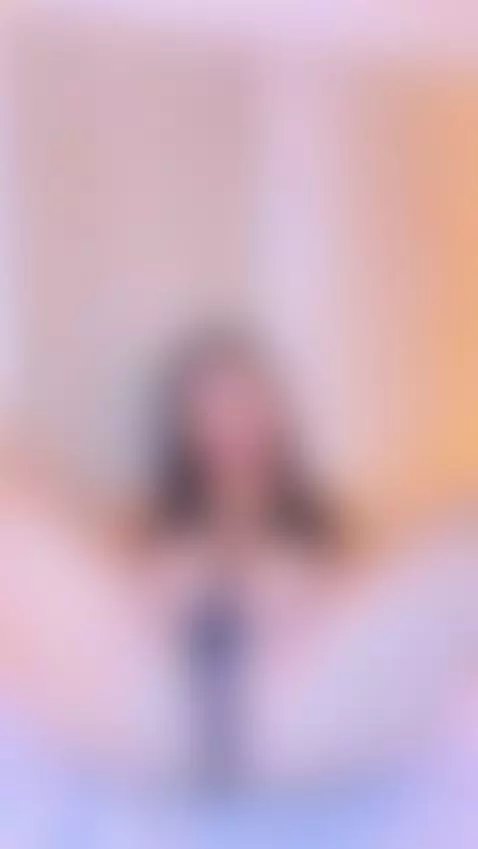 Ready to get soaked, slippery, and turned on? Let’s make a b... by catalinamontanamml