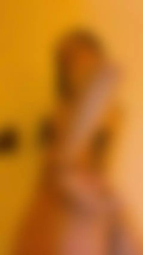 Wet, messy, and deliciously sensual — come explore sploshing... by catalinamontanamml