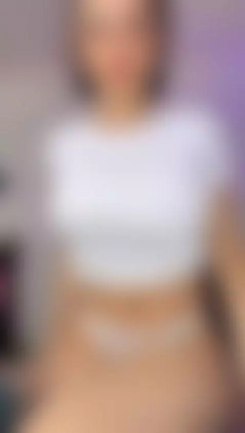 Come to get wet my shirt 🥵💦 by kandygirl-023