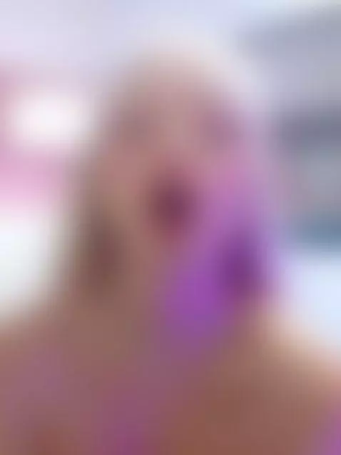 Effortlessly sexy 🍓 by marymilan