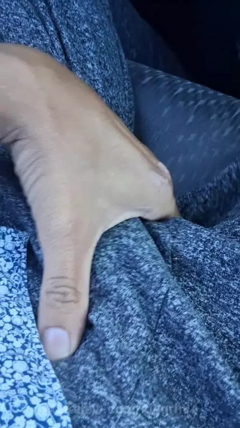 me la chuparias si te la saco en mi carro? by kingrh94