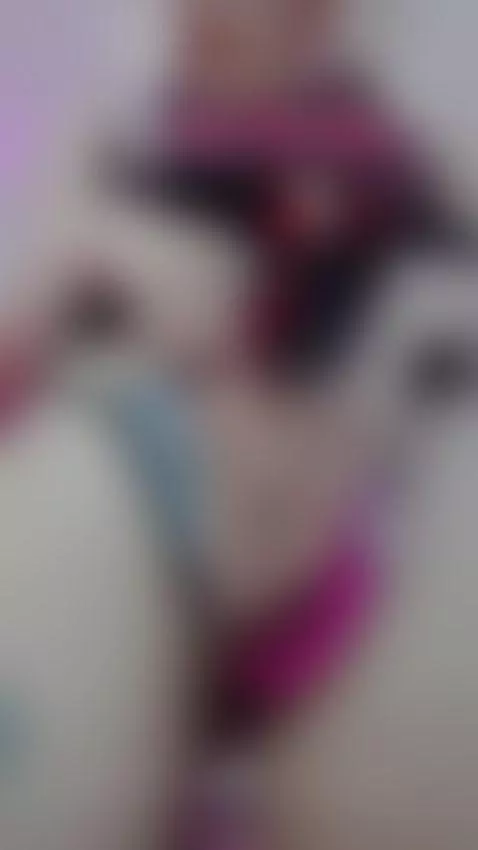 Mm, my pussy is very wet, this makes me horny by susanhottye