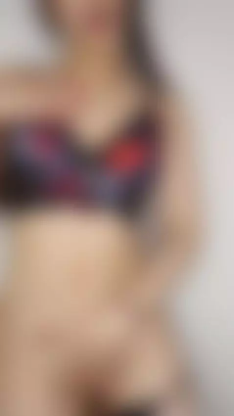 Si te detuviste aquí… ya es demasiado tarde 💄 If you stopped... by amaradavis