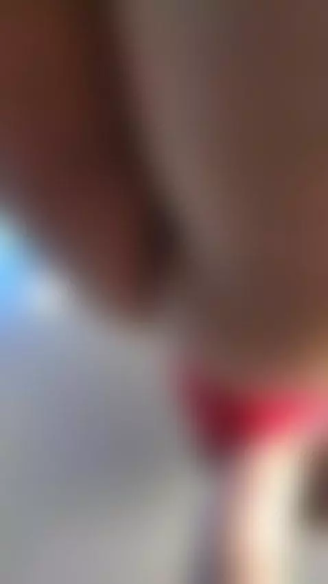 Pugs this sensual ass while the oil 🥵🍑 by lilithadams