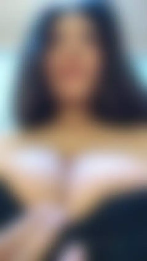 This naughty and lustful girl wants to get cum all over my w... by lilithadams