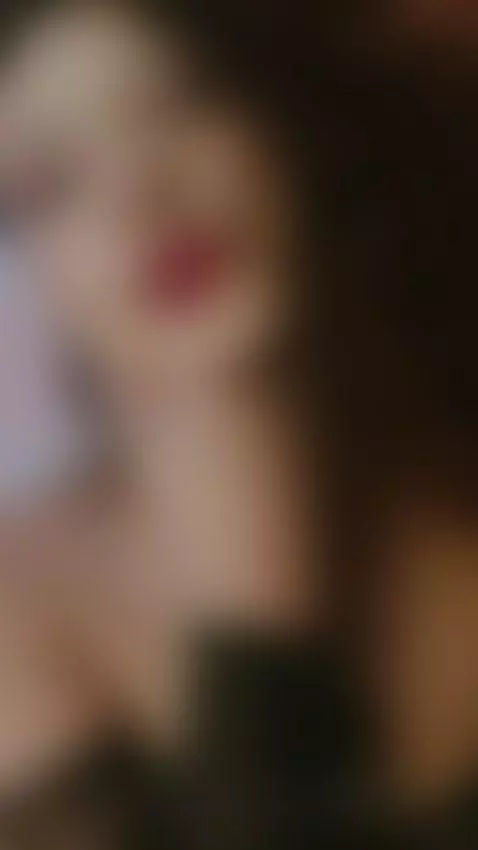 kisses 💋💋  follow me ❤️ by skyreed