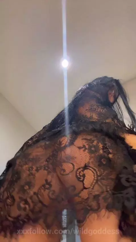 Every move hums pleasure 😏💋 by wildgoddess