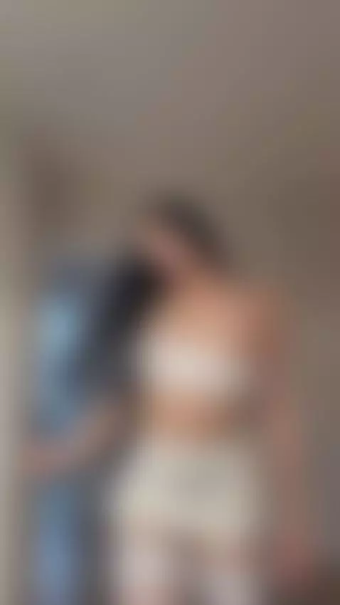 Shadows lean into the shape of my waist 💋💫 by wildgoddess