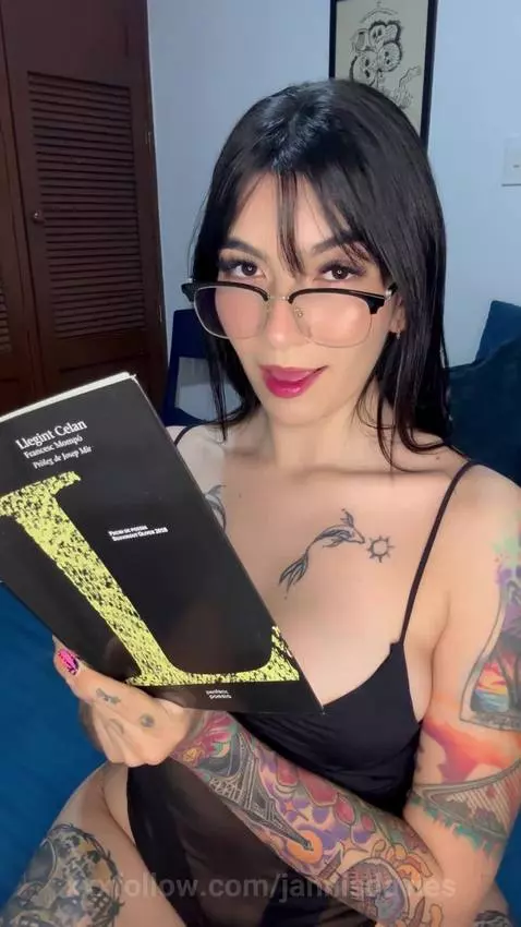 "Whispers in your ear... and so much more if you click. 😏 Ch... by jannisdavies