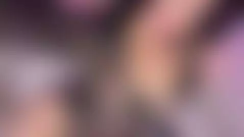 🍑 Black shine + perfect curves… tip me and make it bounce 😏 by miaafarrel