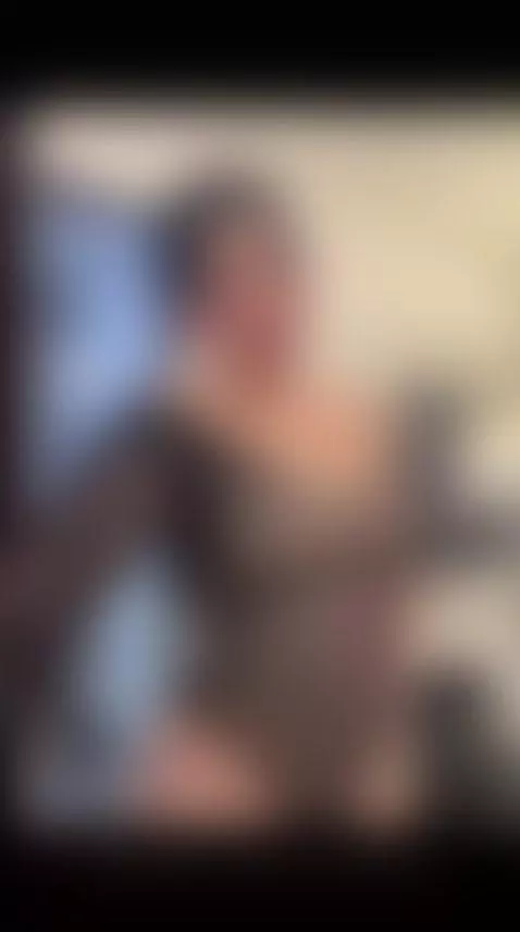 💃🍑 Thursday booty vibes… shake, bounce and clap all night 🔥 by miaafarrel