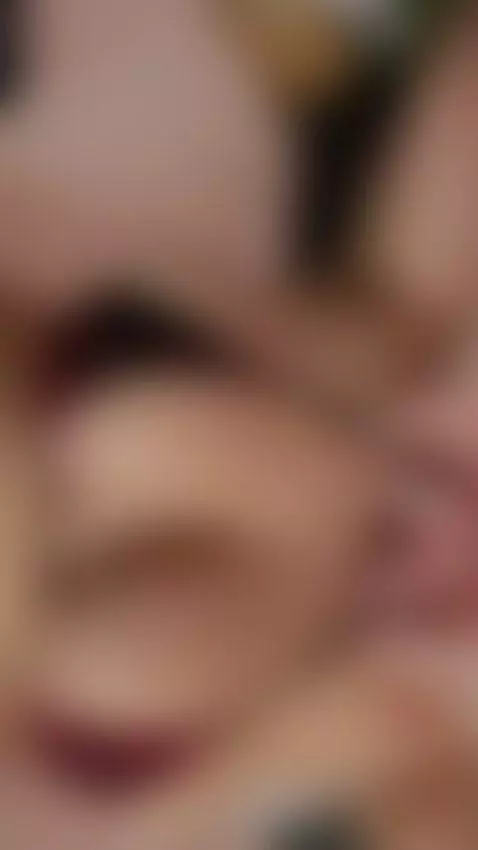 Your presence makes me want to stay a little longer by aleec-nyx