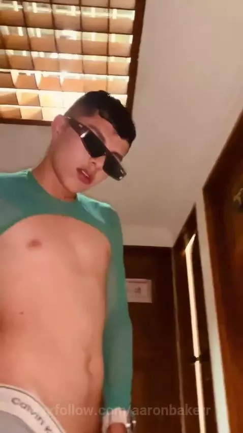 Do you like what you see? 🔥😈 by aaronbakerr