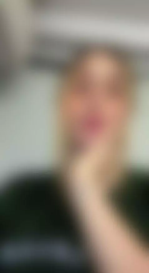 Custom? 😈 by anavictoria1