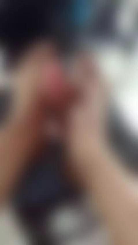 Treat me like a queen and I'll be your whore by dulcepettit