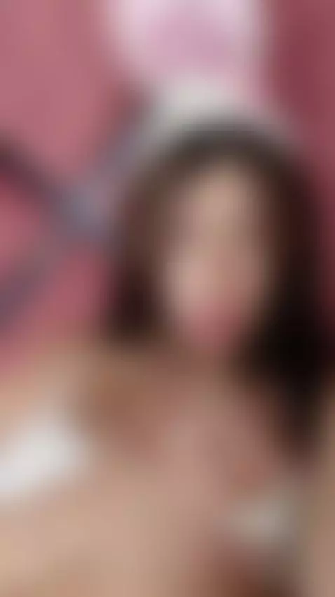 Treat me like a queen and I'll be your whore by antonellajohnston