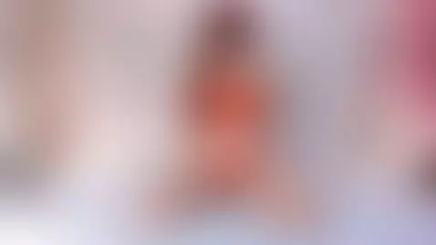 "Tell me that you are alone ... and I arrive without clothes... by cleodemon