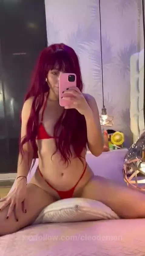 Give you a passionate kiss and awaken a universe of sensatio... by cleodemon