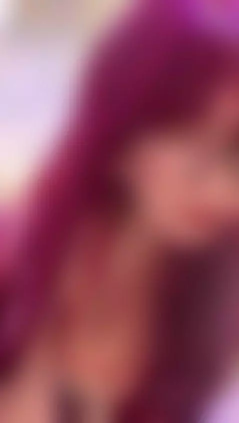 Oil all over my body and finger in the ass 🍑 Come see me moa... by cleodemon